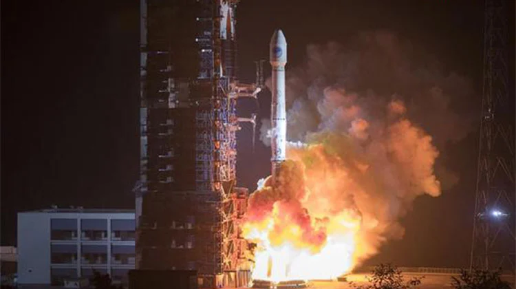 中国がツイン北斗航法衛星を打ち上げる